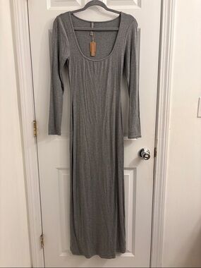 NWT SKIMS Long Sleeve Dress